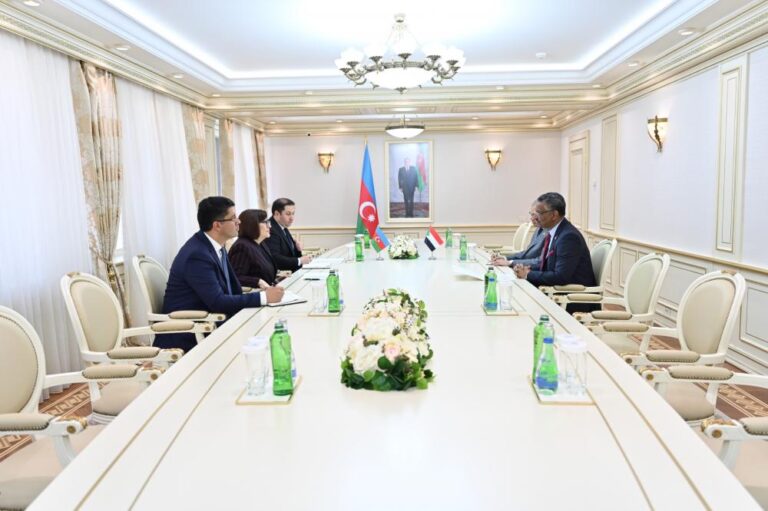 1esasWhatsApp Image 2026-04-27 at 16.46.55 (1)_1777294577