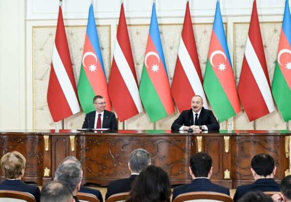 a54f592610e18479691b9f7e04b5b4ee_9662612