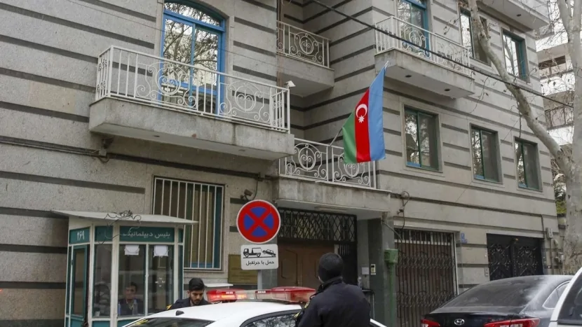 image_940x_69db912b80c3d