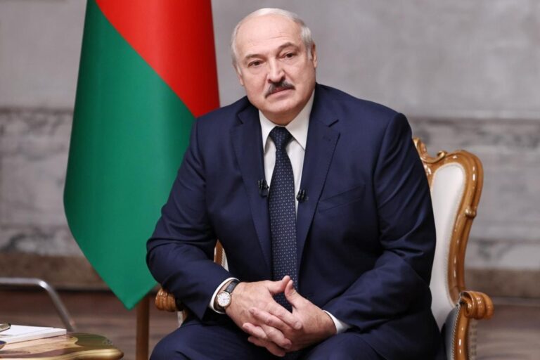 Lukaşenko Mehriban Əliyevaya təbrik