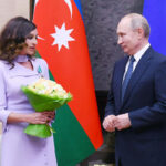 Putin Mehriban Əliyevanı təbrik etdi