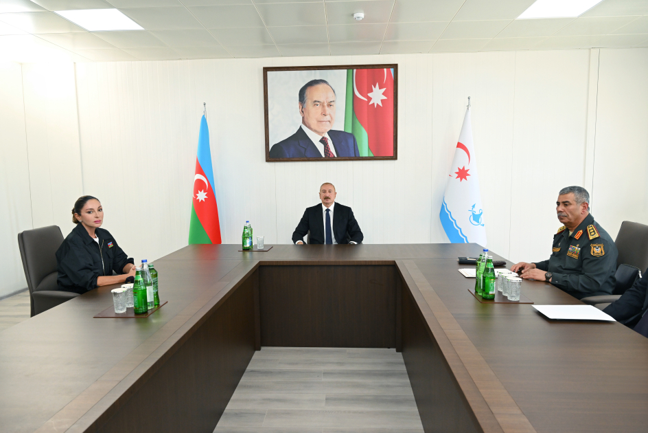İlham Əliyev Hərbi dəniz qüvvələrində